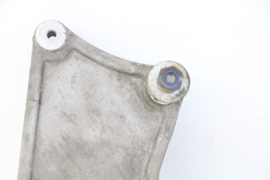photo de POT SUPPORT PIAGGIO VESPA GTS SUPER IE 125 (2009 - 2016)