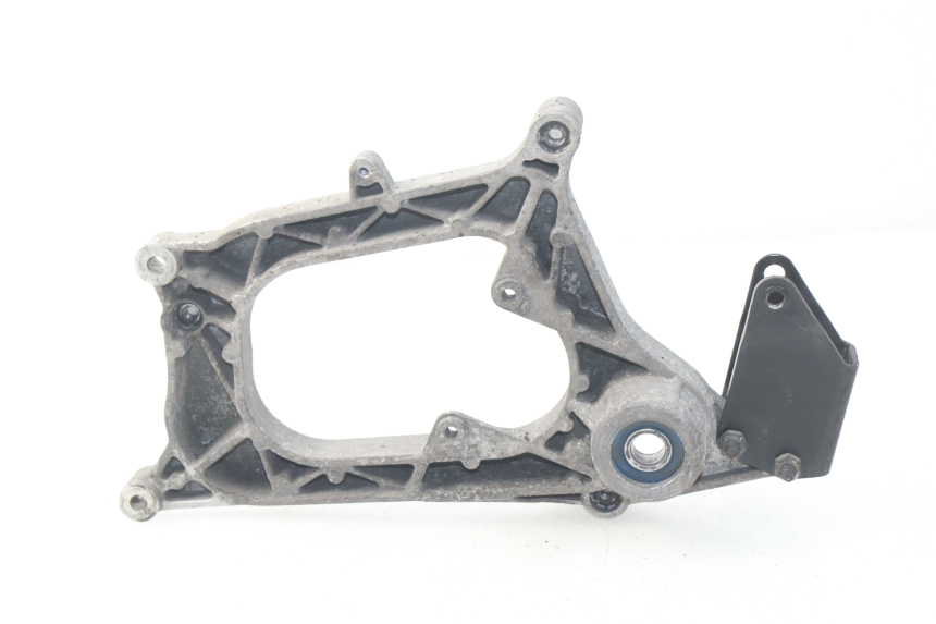 photo de EXHAUST MOUNT PEUGEOT SATELIS 300 (2012 - 2015) - Component detail