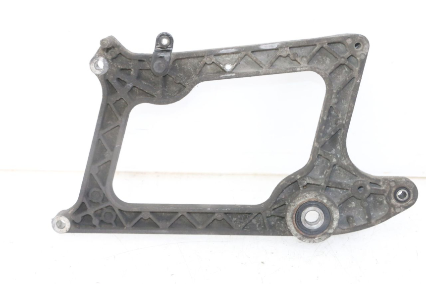 photo de EXHAUST MOUNT PEUGEOT SATELIS 125 (2013 - 2018)
