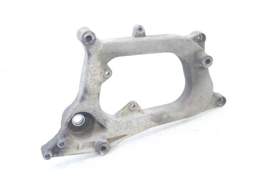 photo de EXHAUST MOUNT PEUGEOT SATELIS 250 (2006 - 2012)