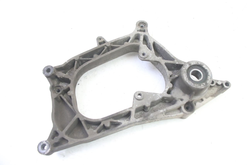 photo de EXHAUST MOUNT PEUGEOT SATELIS 250 (2006 - 2012)