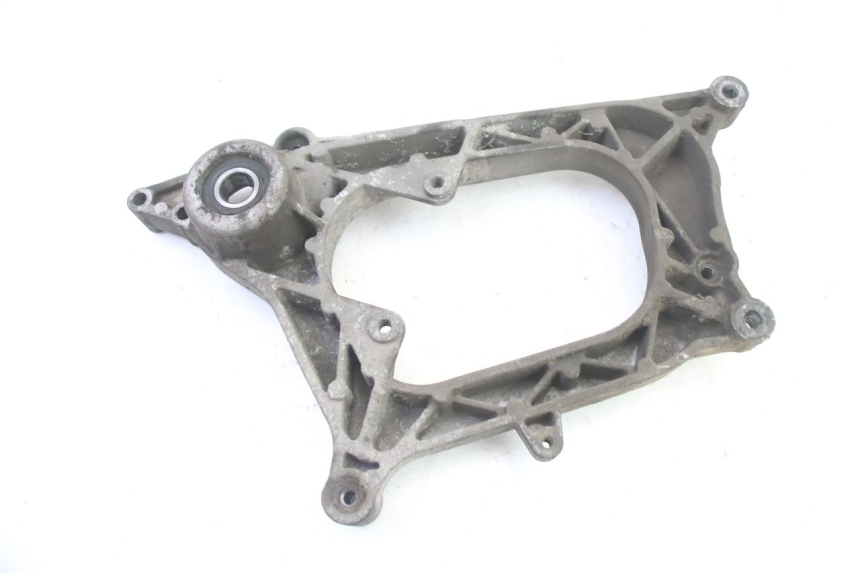 photo de EXHAUST MOUNT PEUGEOT SATELIS 250 (2006 - 2012)