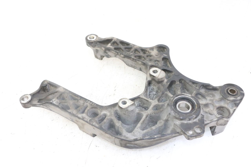 photo de EXHAUST MOUNT SUZUKI BURGMAN 125 (2018 - 2021)
