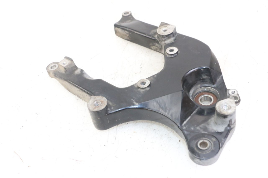 photo de EXHAUST MOUNT SUZUKI BURGMAN 125 (2018 - 2021)