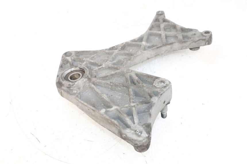 photo de POT SUPPORT PIAGGIO VESPA GTS SUPER IE 125 (2009 - 2016) - Zoom on usage condition