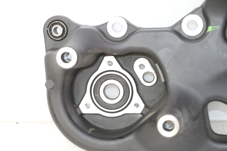 photo de EXHAUST MOUNT YAMAHA XMAX X-MAX 125 (2021 - 2025)