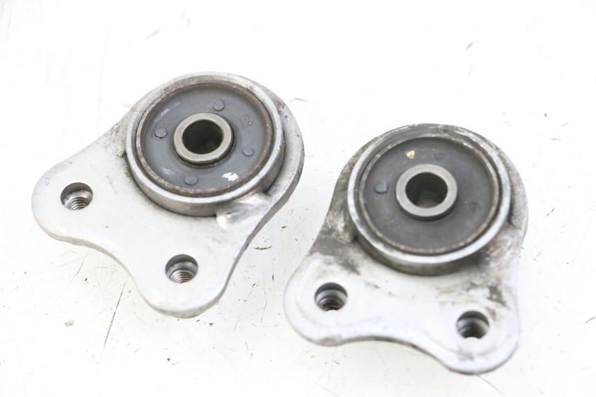 photo de EXHAUST MOUNT YAMAHA XJ6 600 (2008 - 2016)