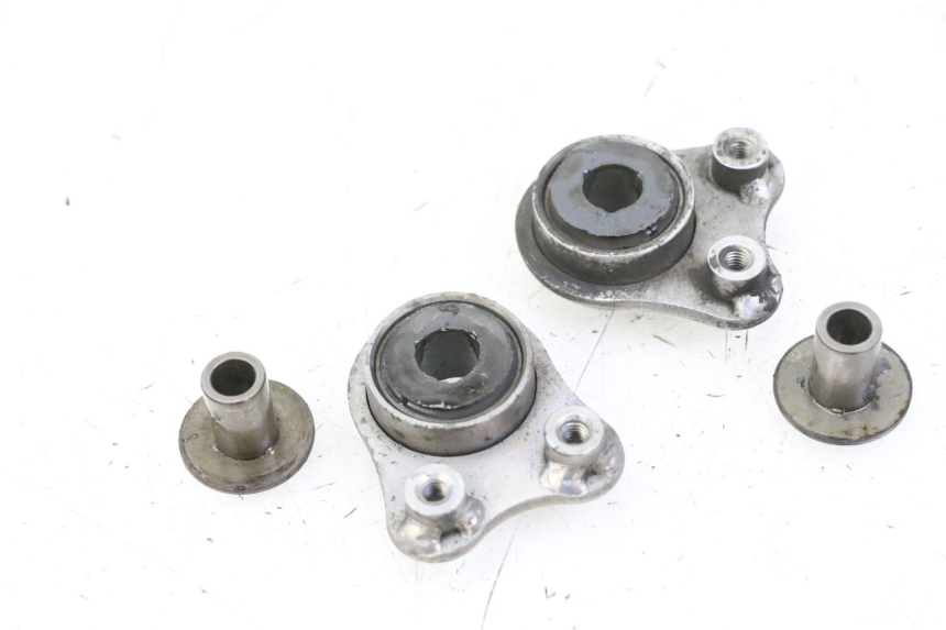 photo de EXHAUST MOUNT YAMAHA XJ6 600 (2008 - 2016)