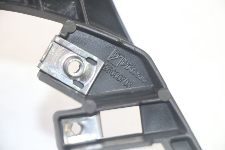 photo de RADIATOR BRACKET PIAGGIO MP3 HPE 350 (2018 - 2020) - Product overview