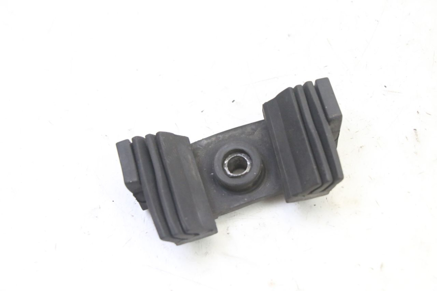 photo de FUEL TANK MOUNT HONDA CBR RR FIREBLADE 900 (1992 - 1994)
