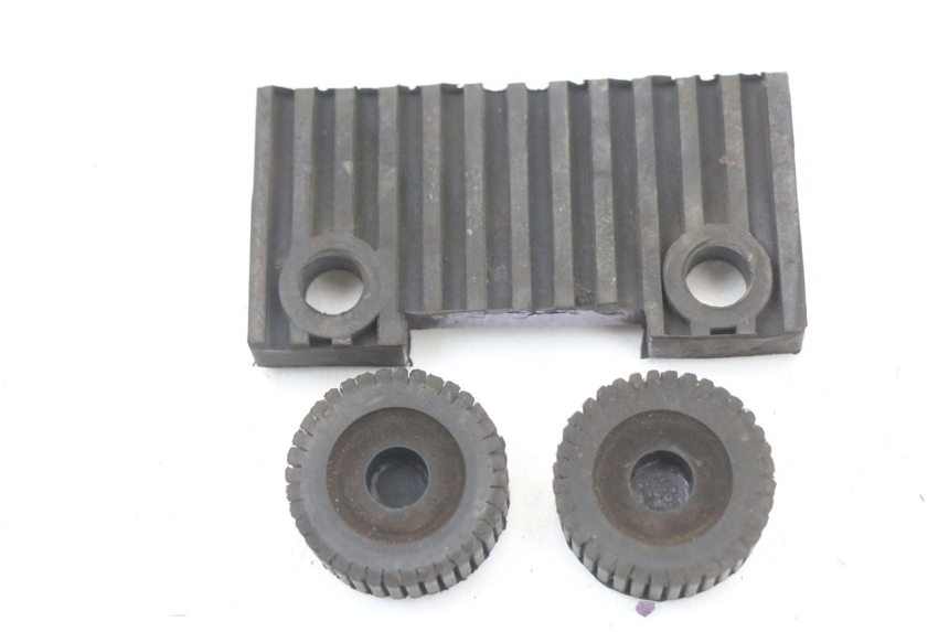 photo de FUEL TANK MOUNT SUZUKI GN 125 (1997 - 2000)