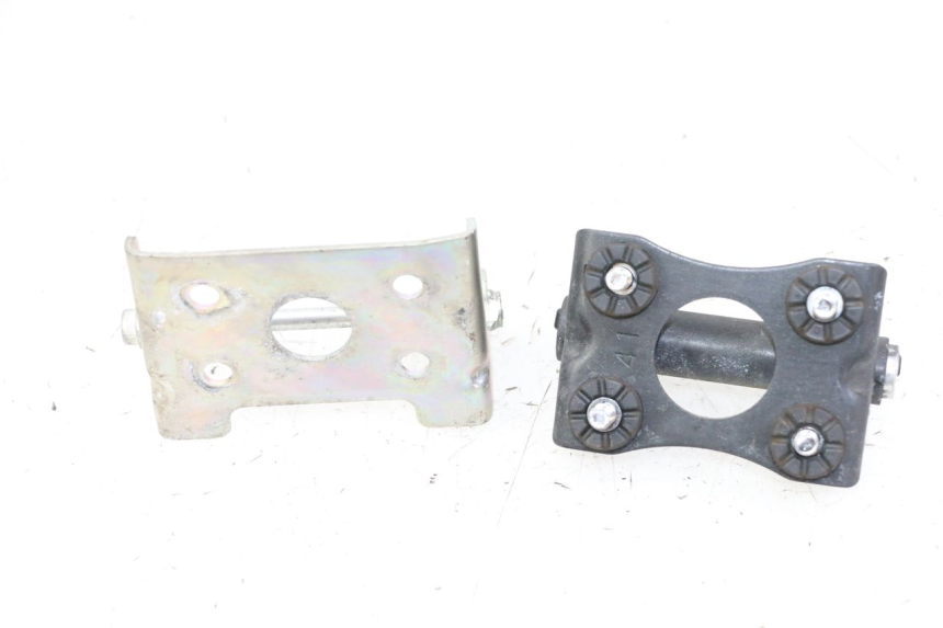 photo de FUEL TANK MOUNT SUZUKI GSR 750 (2011 - 2017)