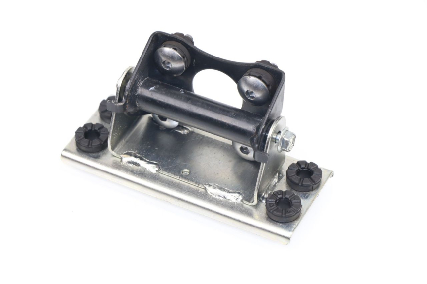 photo de FUEL TANK MOUNT SUZUKI GSR 600 (2005 - 2012)
