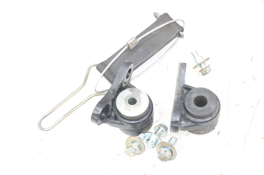 photo de FUEL TANK MOUNT HONDA CR 85 (2003 - 2007)