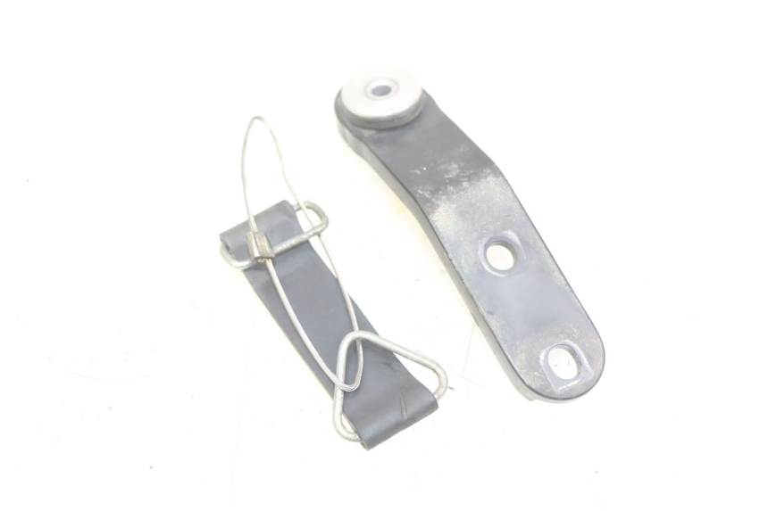 photo de TANK BRACKET HONDA CRF CR-F 450 (2009 - 2012)