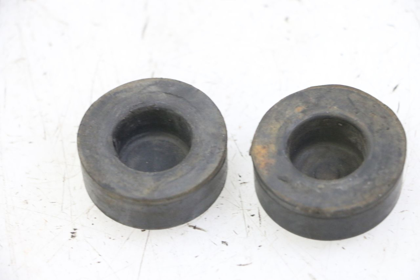 photo de FUEL TANK MOUNT KAWASAKI ZR7 ZR-7 S 750 (1999 - 2004)