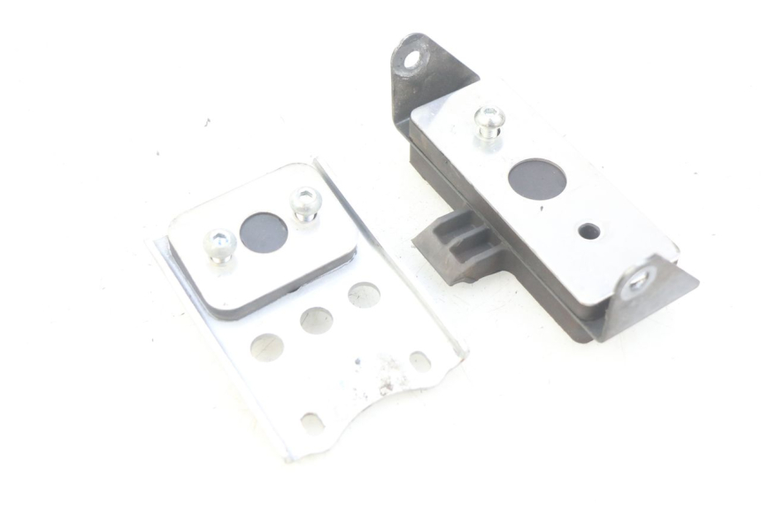 photo de TANK BRACKET YAMAHA FJR ABS 1300 (2006 - 2012)