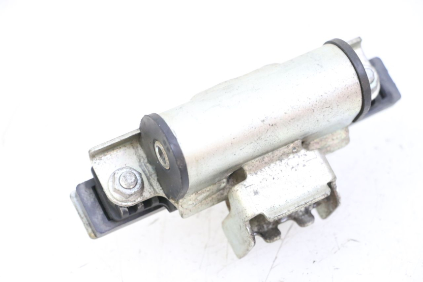 photo de FUEL TANK MOUNT YAMAHA XJ6 600 (2008 - 2016)
