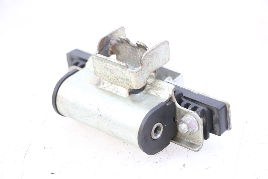 photo de FUEL TANK MOUNT YAMAHA XJ6 600 (2008 - 2016)