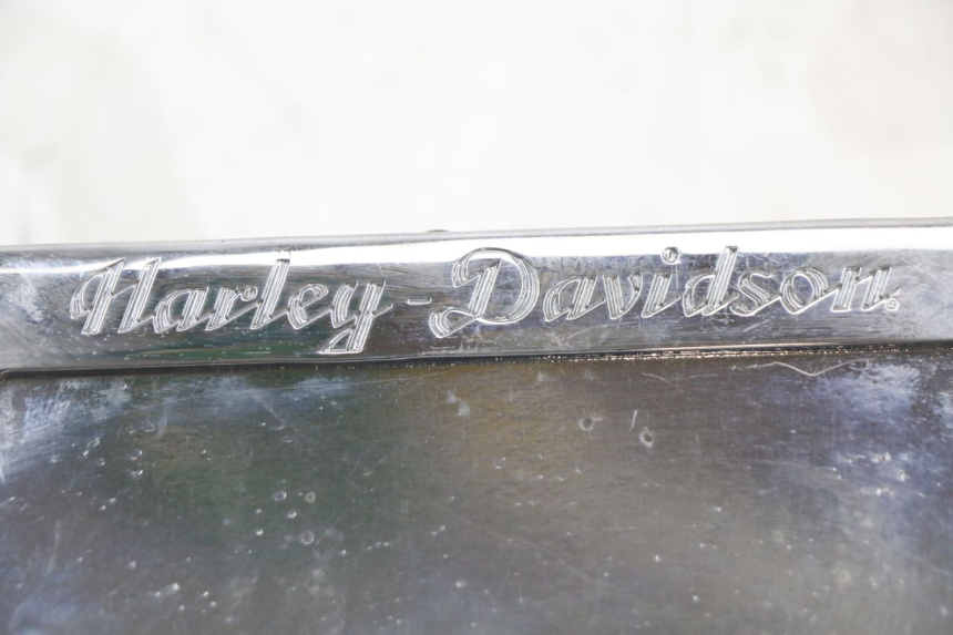 photo de NUMBER PLATE MOUNT HARLEY DAVIDSON SPORTSTER XL CUSTOM 883 (1999 - 2006)