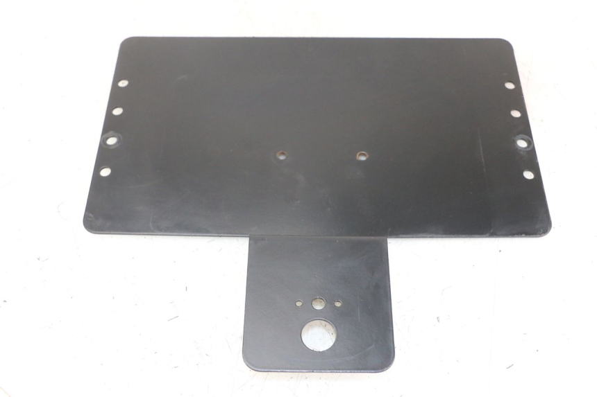 photo de LICENSE PLATE HOLDER HYTRACK ST 170 (2020 - 2024)