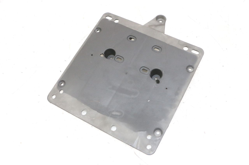 photo de NUMBER PLATE MOUNT PIAGGIO IE MP3 YOURBAN 300 (2011 - 2016)