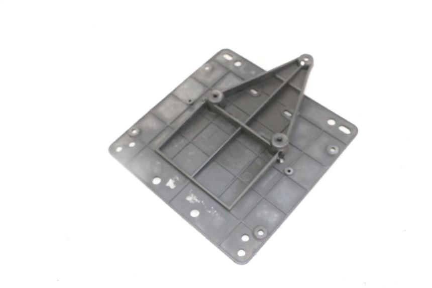 photo de NUMBER PLATE MOUNT PIAGGIO IE MP3 YOURBAN 300 (2011 - 2016)