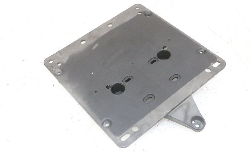 photo de NUMBER PLATE MOUNT PIAGGIO IE MP3 YOURBAN 300 (2011 - 2016)
