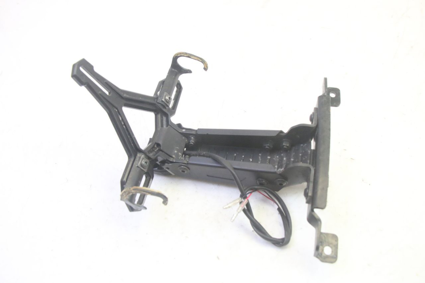 photo de NUMBER PLATE MOUNT YAMAHA TRICITY 300 (2020 - 2024) - Fixing points details