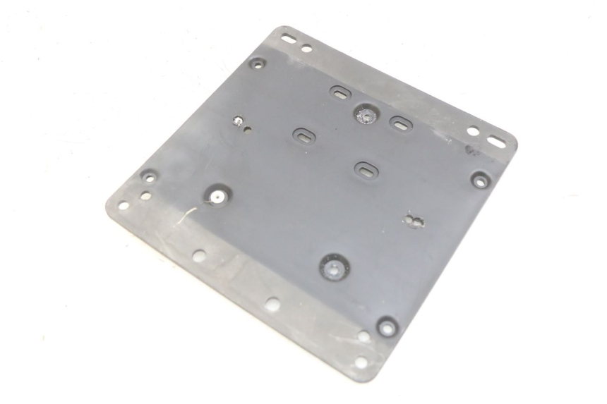 photo de LICENSE PLATE HOLDER PIAGGIO XEVO - X EVO 125 (2007 - 2016)