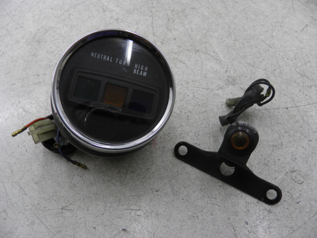 photo de DASHBOARD HONDA CM 125 (1983 - 2003)