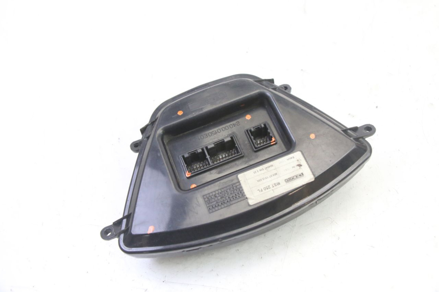 photo de DASHBOARD PIAGGIO X9 EVOLUTION 125 (2003 - 2007)