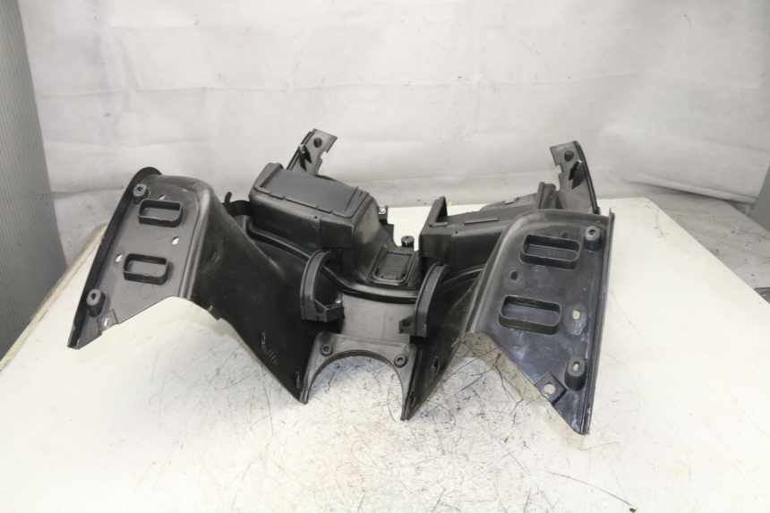 photo de INNER LEGSHIELD APRILIA ATLANTIC S 125 (2010 - 2013)