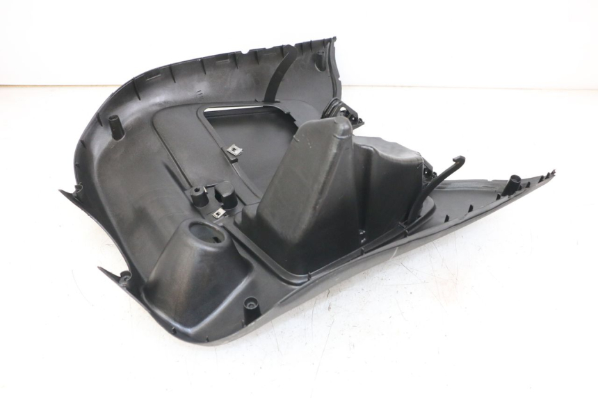 photo de INNER LEGSHIELD APRILIA SCARABEO GT 125 (1999 - 2007)
