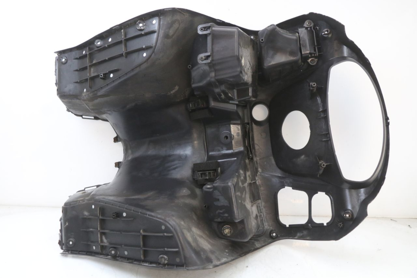 photo de INNER FAIRING SUZUKI BURGMAN 125 (2007 - 2014)