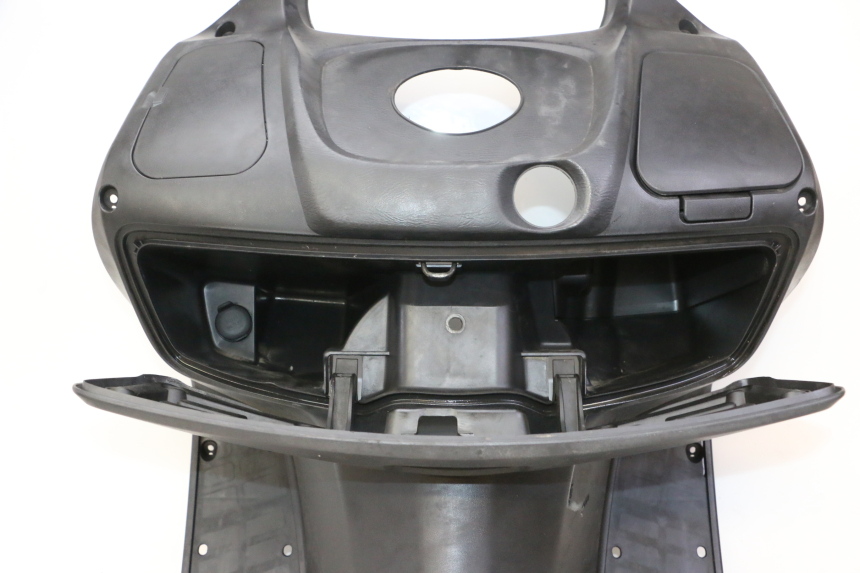 photo de INNER FAIRING SUZUKI BURGMAN 125 (2007 - 2014)