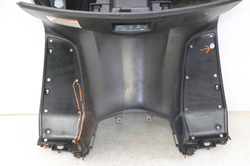 photo de INNER FAIRING SUZUKI BURGMAN 125 (2007 - 2014)