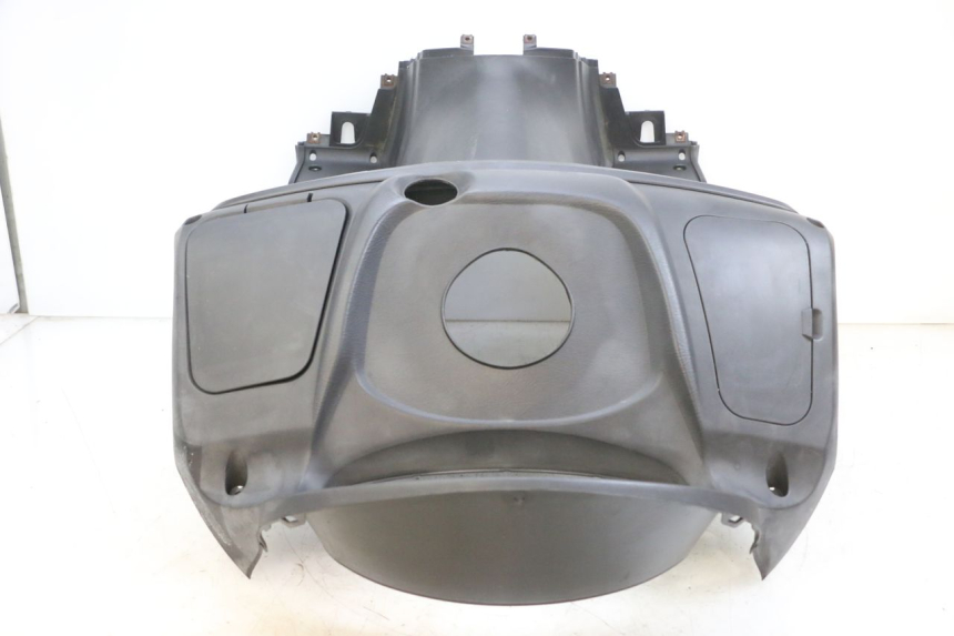 photo de INNER FAIRING SUZUKI BURGMAN 125 (2007 - 2014) - High-resolution close-up