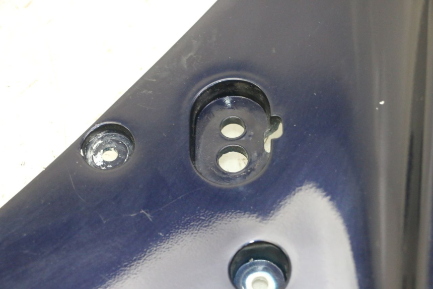 photo de RIGHT INNER LEGSHIELD HONDA CBR RR FIREBLADE 900 (1992 - 1994)