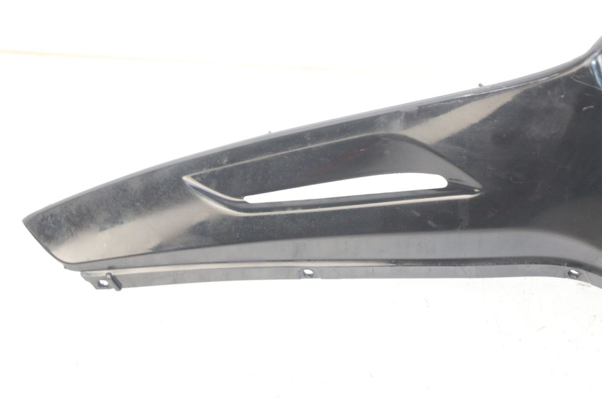 photo de RIGHT INNER PANEL PIAGGIO BEVERLY 125 (2010 - 2015)
