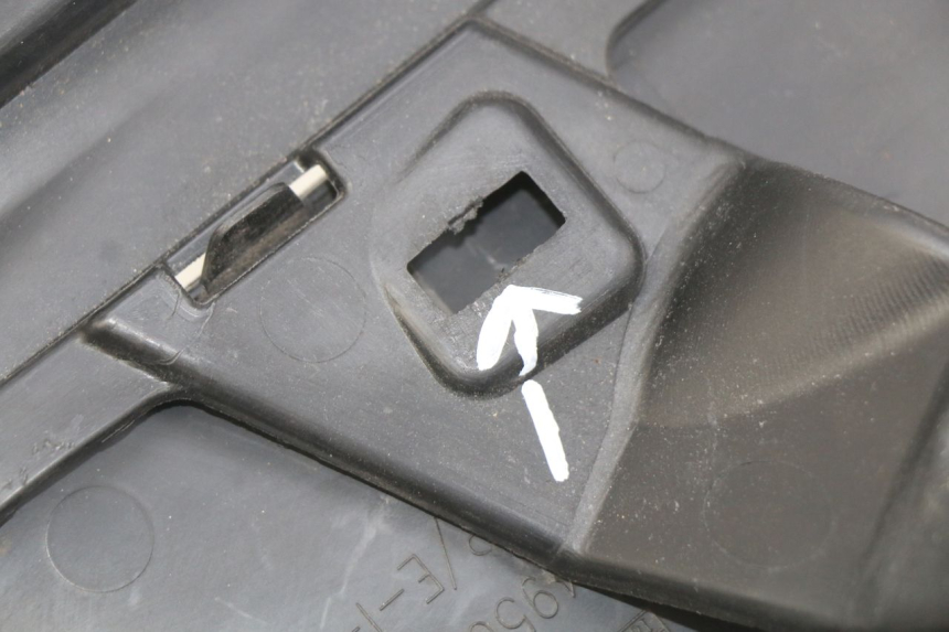 photo de RIGHT INNER LEGSHIELD RENAULT TWIZY 45 (2012 - 2019)