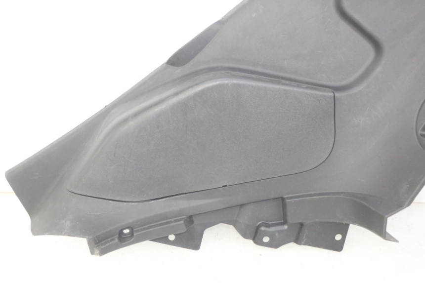 photo de RIGHT INNER LEGSHIELD RENAULT TWIZY 45 (2012 - 2019)