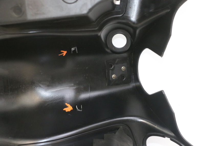 photo de INNER FAIRING PEUGEOT ELYSEO 125 (1999 - 2004)