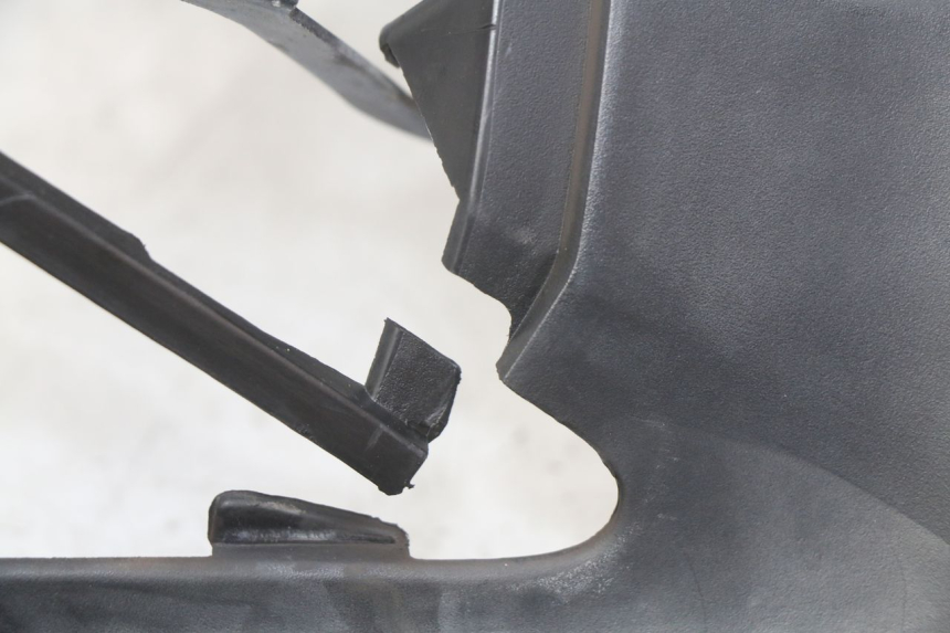 photo de INNER APRON HONDA FES S-WING SWING ABS 125 (2007 - 2015)