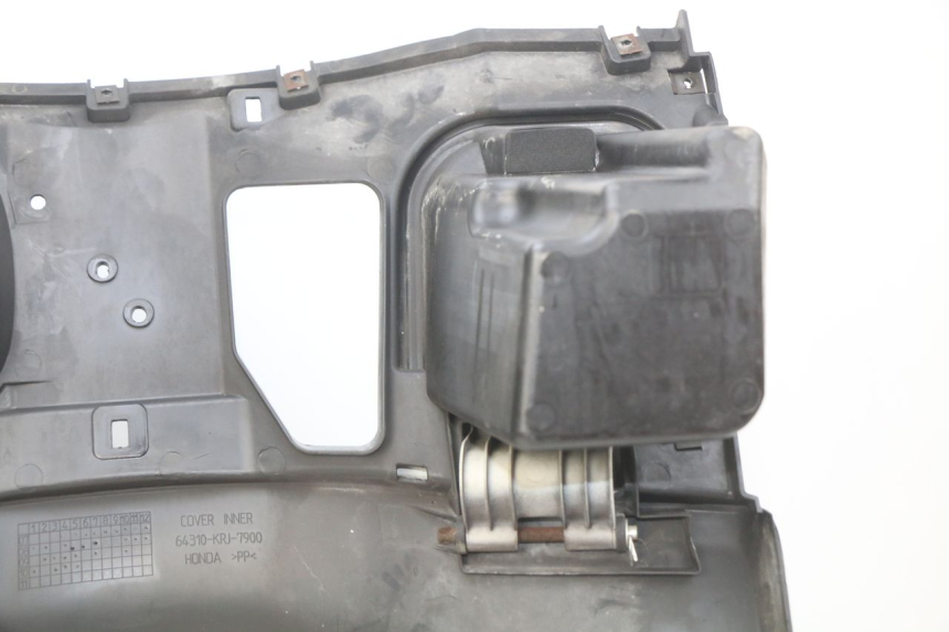 photo de INNER APRON HONDA FES S-WING SWING ABS 125 (2007 - 2015)