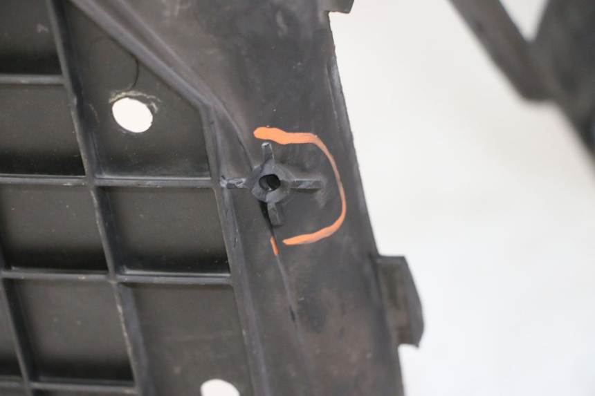 photo de INNER APRON HONDA FES S-WING SWING ABS 125 (2007 - 2015)