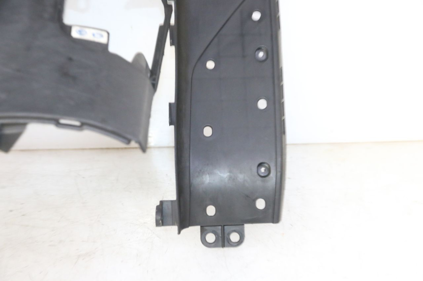 photo de INNER APRON HONDA FES S-WING SWING ABS 125 (2007 - 2015)