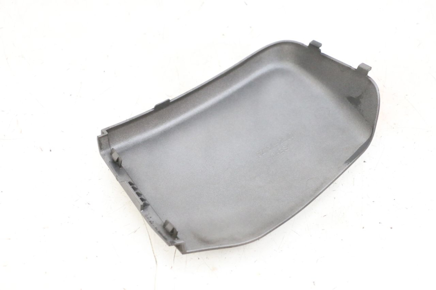 photo de LEFT INNER LEGSHIELD SUZUKI BURGMAN 650 (2013 - 2020)