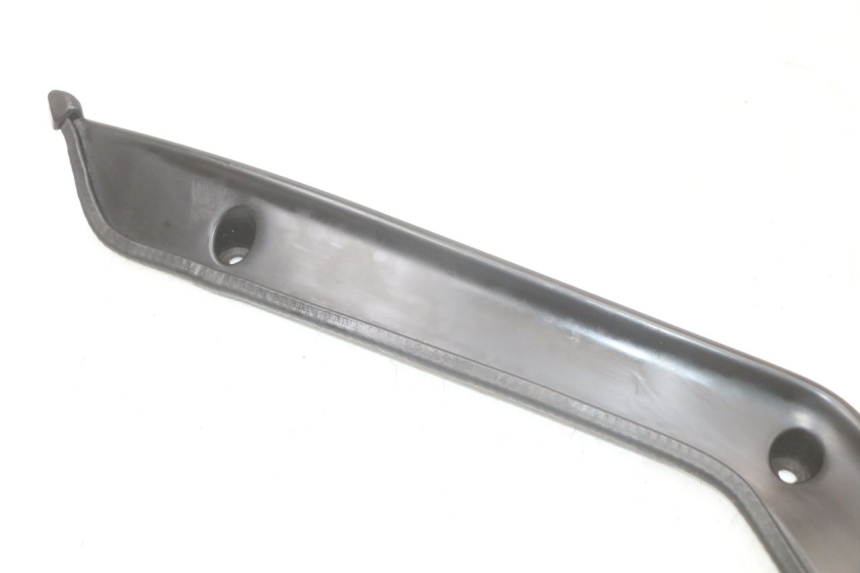 photo de LEFT INNER LEGSHIELD KAWASAKI GTR 1000 (1994 - 2004)