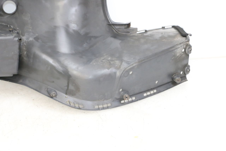 photo de INNER APRON HONDA FES PANTHEON 2T 125 (1998 - 2002)